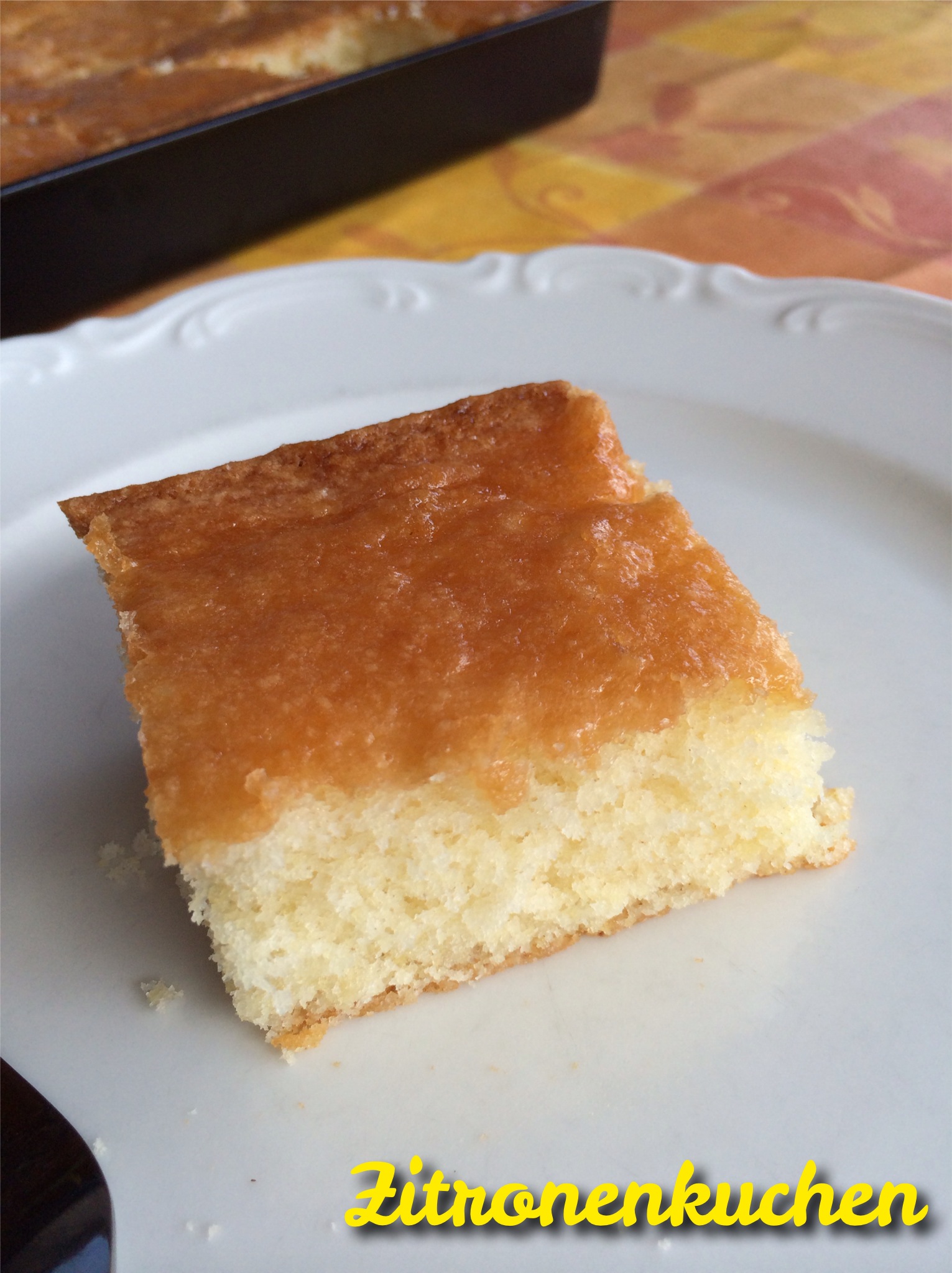 Der zitronigste Zitronenkuchen mit lecker Glasur – suessblog.de
